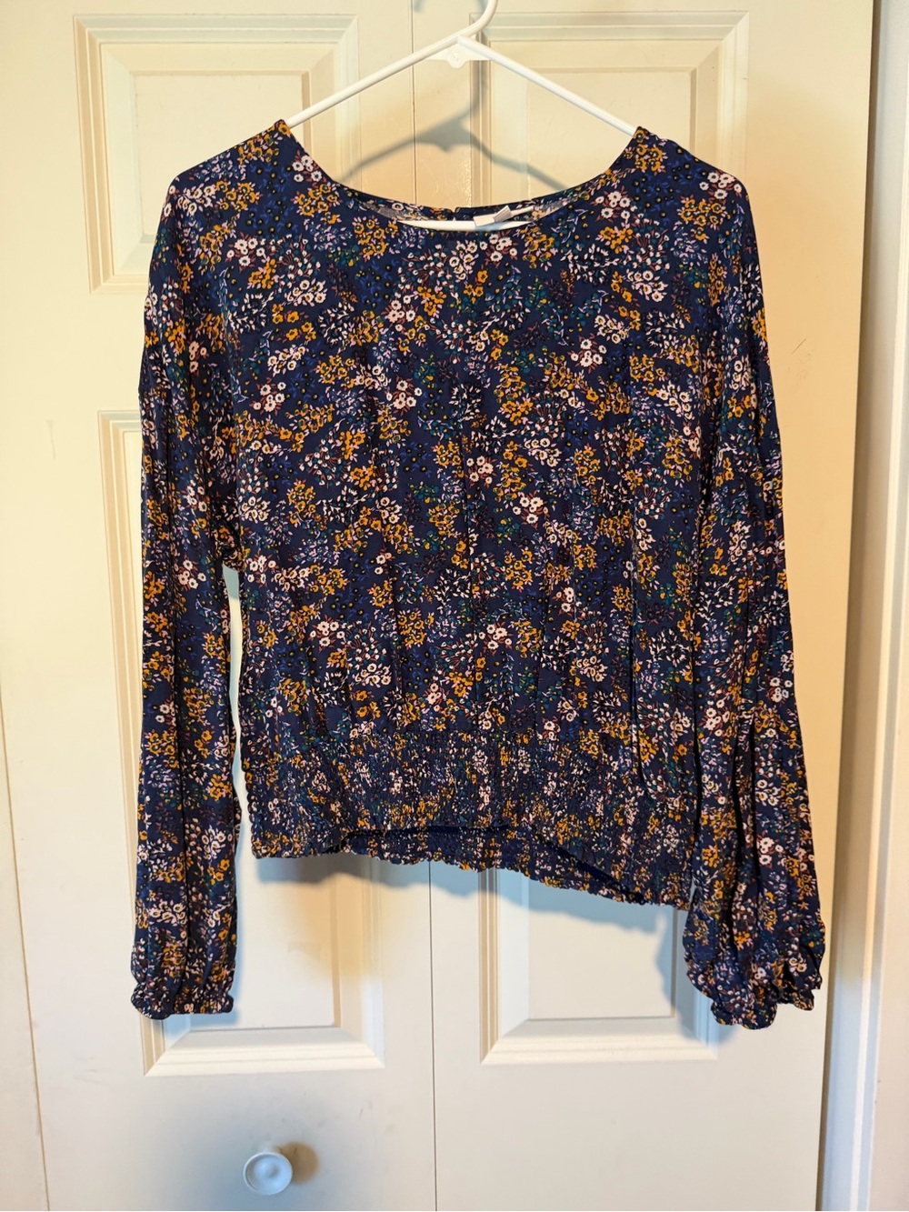 SO Navy Floral Long-Sleeve Blouse with Elastic Hem